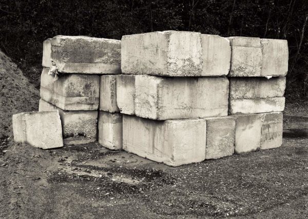 Tas de Blocs de Béton No.2